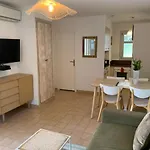 Les Pins De Santa Giulia بيت للعطل
