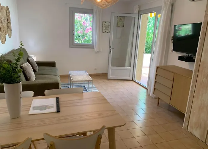 Holiday home Les Pins De Santa Giulia