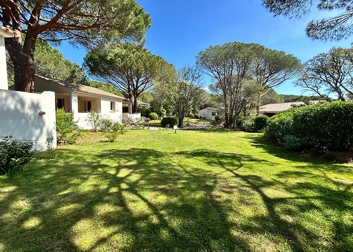 Les Pins De Santa Giulia Holiday home *