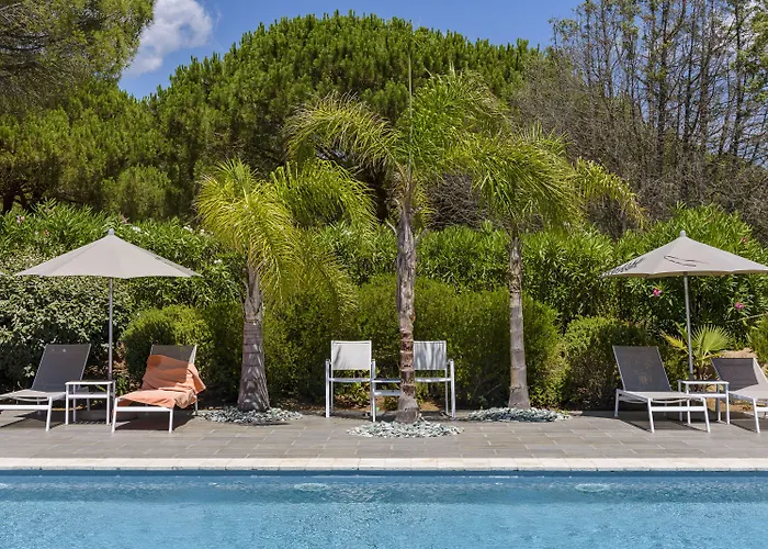 Les Pins De Santa Giulia بورتو فيكشْيو