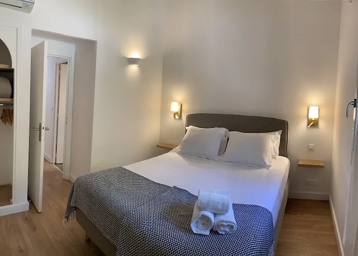 Les Pins De Santa Giulia *