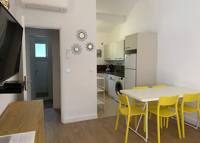 Les Pins De Santa Giulia بيت للعطل *