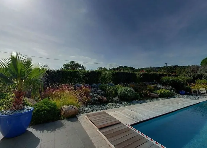 Les Pins De Santa Giulia * Porto-Vecchio (Corsica)